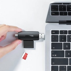 UGREEN 6957303805860 Adapter 2 wtyczki USB-A i USB-C czytnik kart SD i micro SD czarny