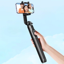 UGREEN 6941876210626 Selfie stick kijek teleskopowy do telefonu ze stojakiem i pilotem Bluetooth 1.5m czarny